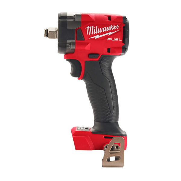 "LLAVE DE IMPACTO COMPACTA M18 FUEL™ DE 1/2" - 339 Nm CON ANILLO DE FRICCIÓN, SIN ACCESORIOS"